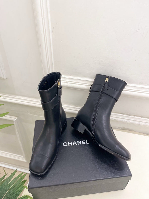 CC Double C Ankle Boots 3.5CM Black Leather 946998