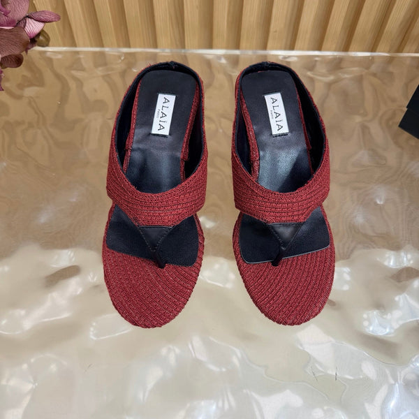 Alaia Cube Thong Wedge Sandals Burgundy Raffia 949328