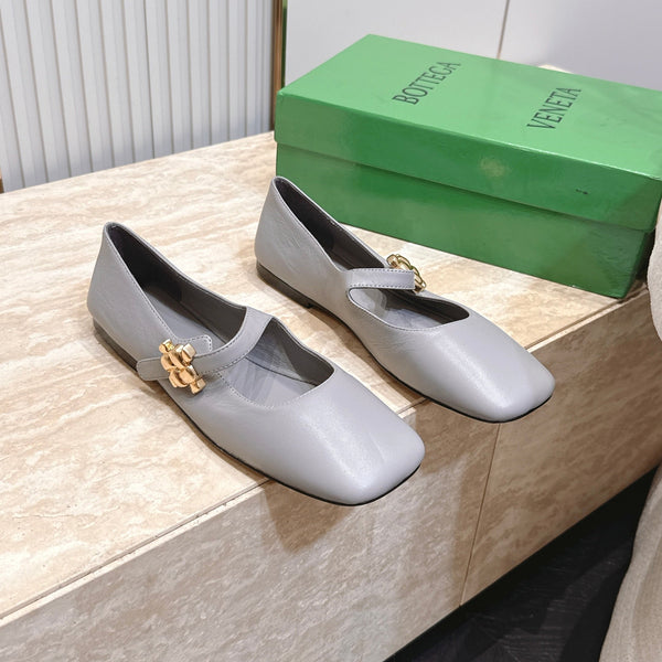 BV Charlotte Mary Jane Flat Light Grey Cowhide Leather 954586