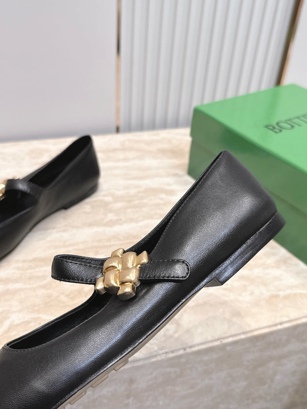 BV Charlotte Mary Jane Flat Black Cowhide Leather 954585