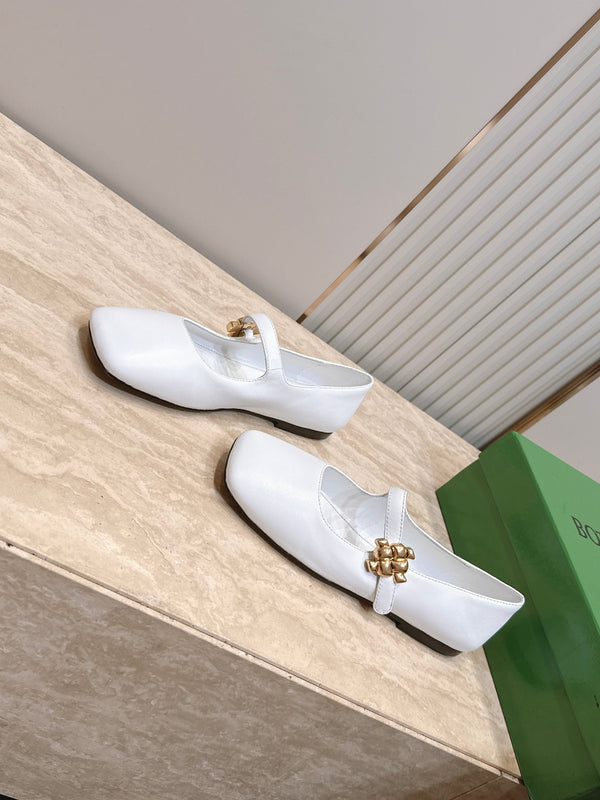 BV Charlotte Mary Jane Flat White Cowhide Leather 954584