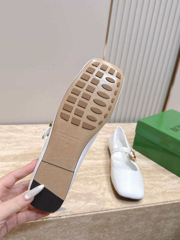 BV Charlotte Mary Jane Flat White Cowhide Leather 954584