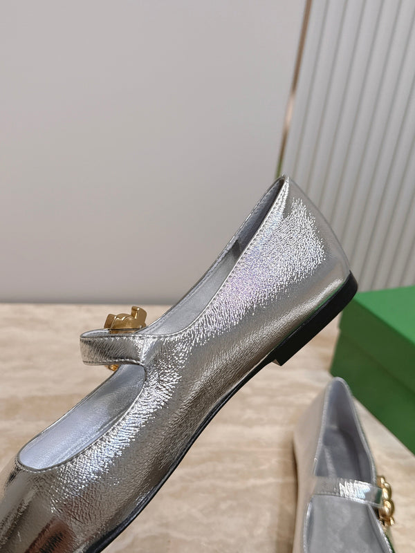 BV Charlotte Mary Jane Flat Silver Cowhide Leather 954583