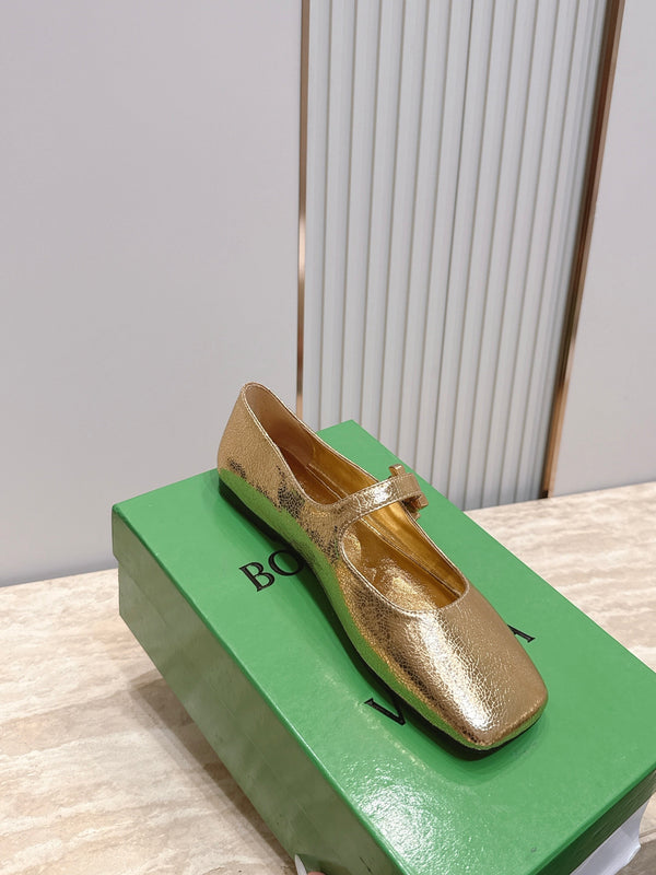 BV Charlotte Mary Jane Flat Gold Cowhide Leather 954582