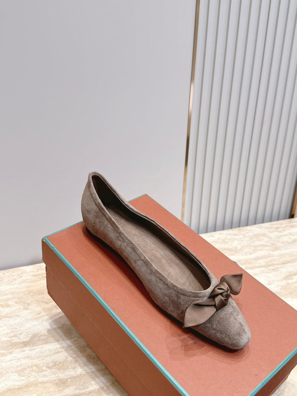 LP Primula Pointed-Toe Ballet Flats Silk Bow Taupe Grey Suede 954476