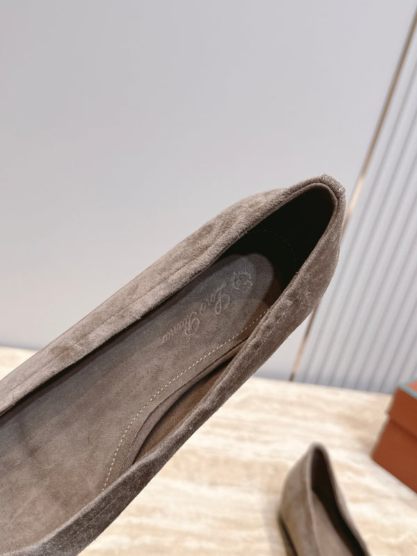 LP Primula Pointed-Toe Ballet Flats Silk Bow Taupe Grey Suede 954476