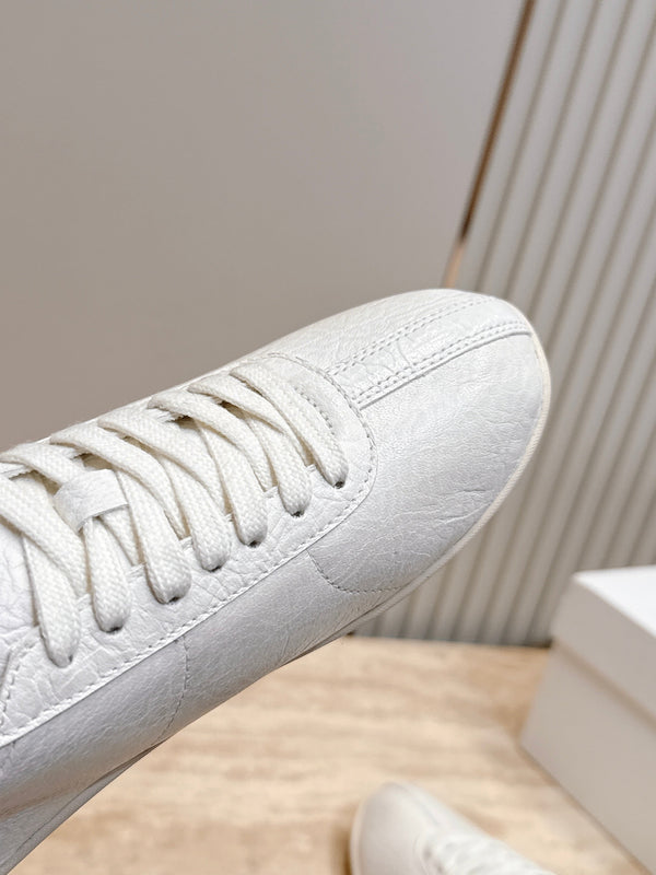 TR Low-Top Sneakers White Textured Leather 954419