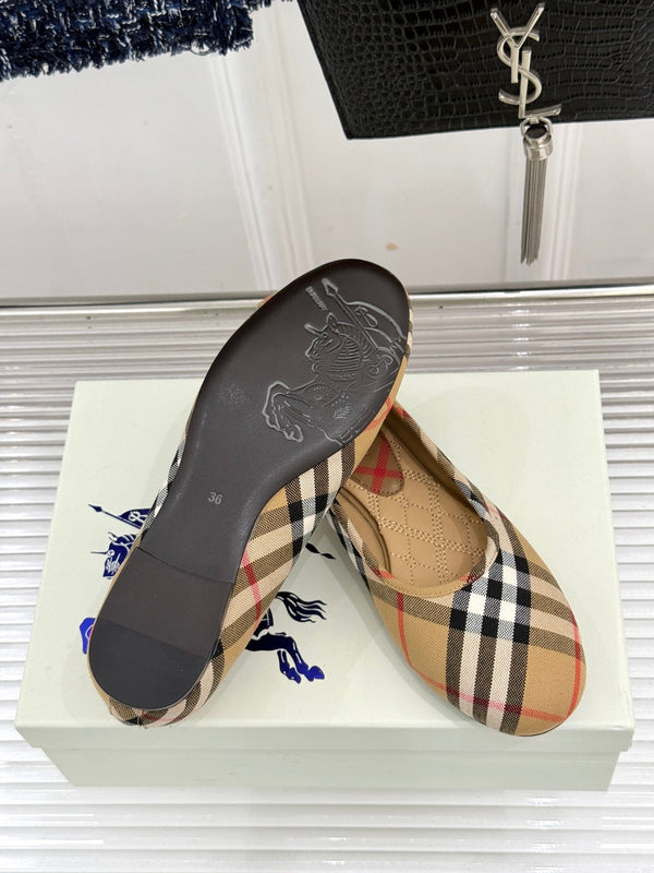 Burberry Robin Ballet Flats Beige Check Canvas 956168