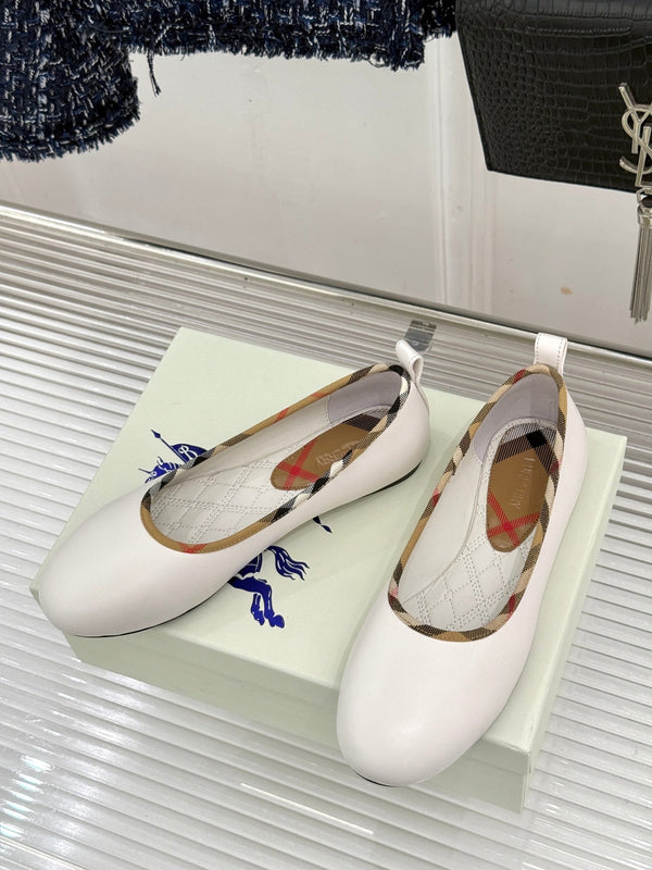 Burberry Robin Ballet Flats White Leather 956166