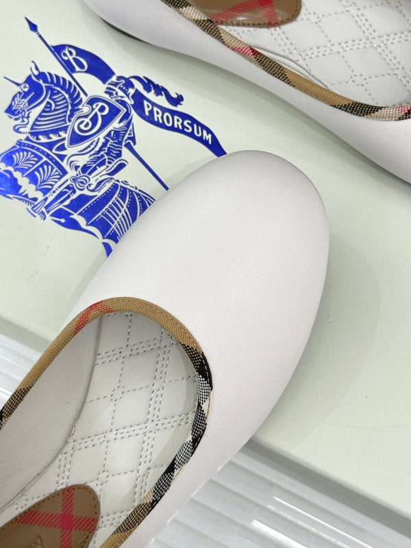 Burberry Robin Ballet Flats White Leather 956166