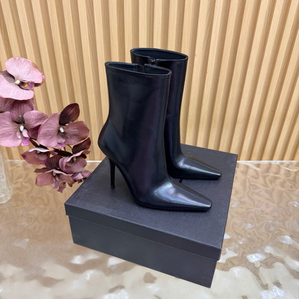 YSL Pointed-Toe Stiletto Ankle Boots 8CM Black Leather 955831