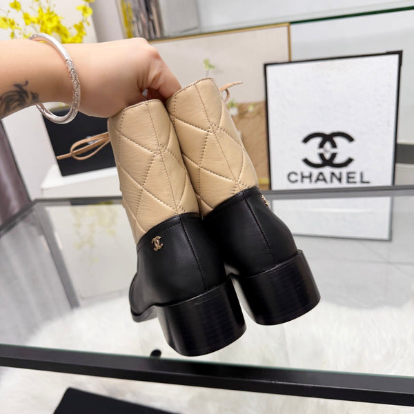 CC Lace-Up Ankle Boots 5CM Beige Black Quilted Leather 958902