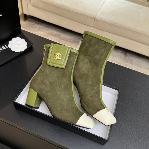 CC Ankle Boots White Square Toe Olive Green White Suede Leather 958075