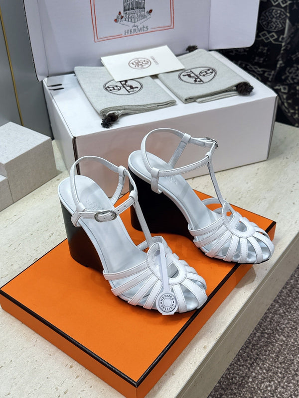 HM Wedge Sandals 10.5CM White Leather 959356