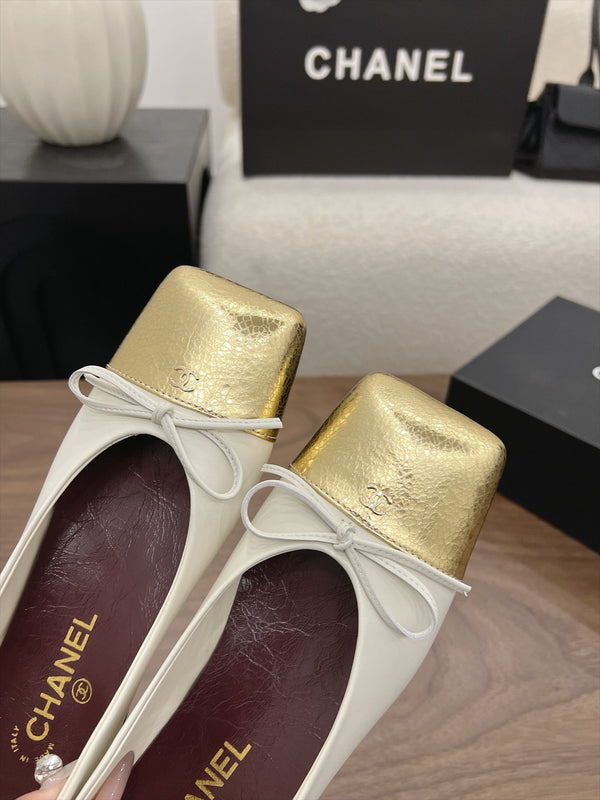 CC Square-Toe Ballet Flats White Gold Lambskin 961514