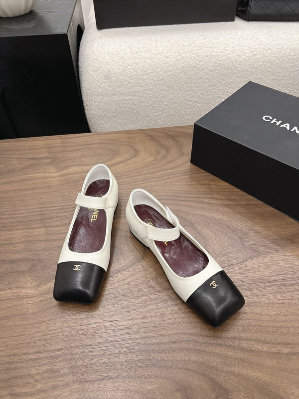CC Square-Toe Mary Jane Flats White Black Lambskin 961511