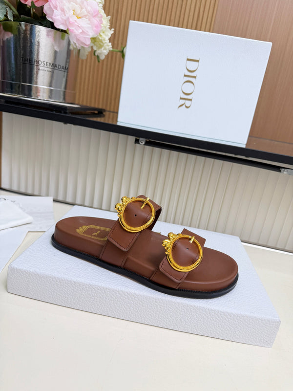 CD Médaillon Buckle Slide Brown Leather 987052