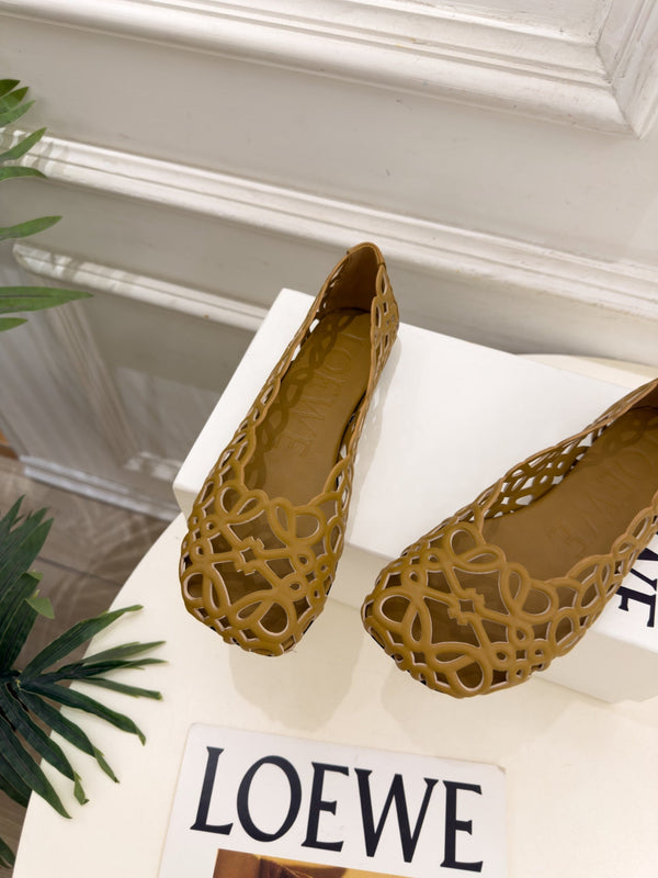 LW Petal Anagram Ballet Flats Pale Brown Leather 111595