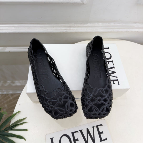 LW Petal Anagram Ballet Flats Pale Black Leather 111592