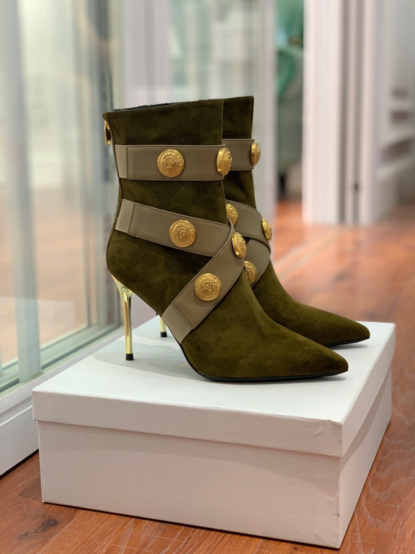 BM 26S Alma Ankle Boots 9.5cm Medallion Buttons Dark Olive Green Suede Leather 111357