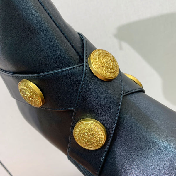 BM 26S Pointed-Toe Boots 10.5cm Gold Logo Buttons Black Leather 111356