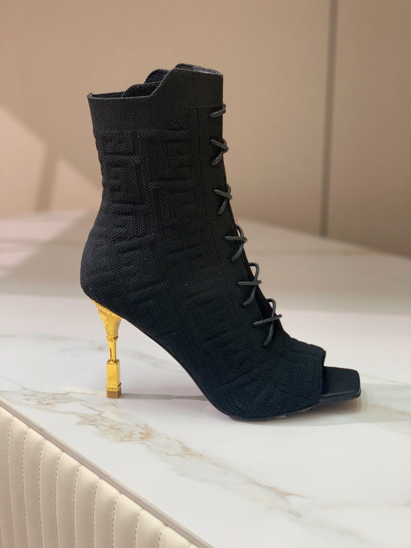 BM 26S Moneta Monogram Lace-Up Boots Peep-Toe Black Knit 111315