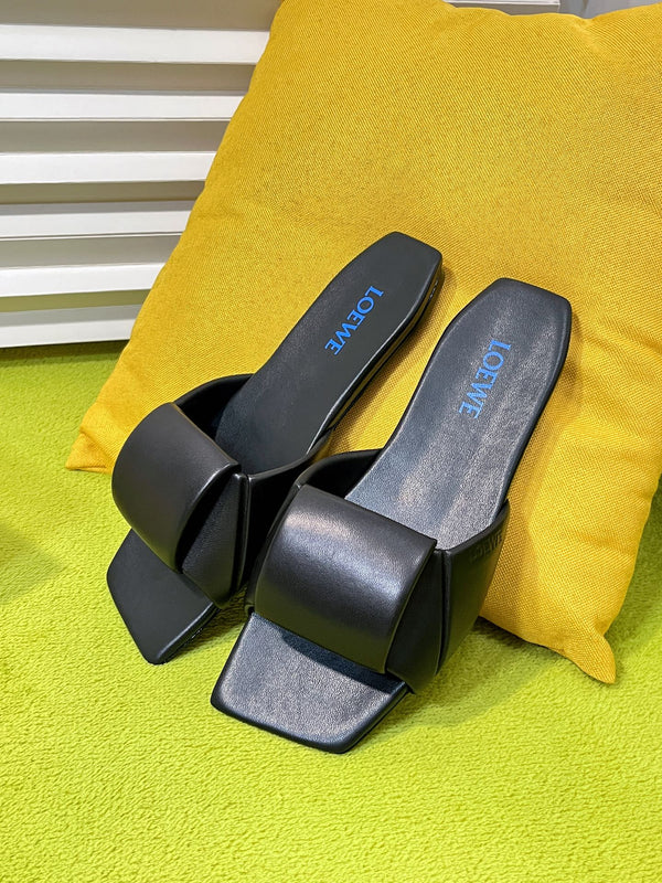 LW 26S Origami Slide Sandals Black Leather 137669