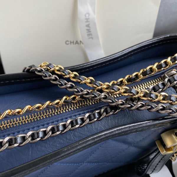 Chanel 25 Gabrielle Black Blue 20cm Calfskin 289507