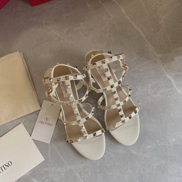 Rockstud sandals 60 white beige calfskin