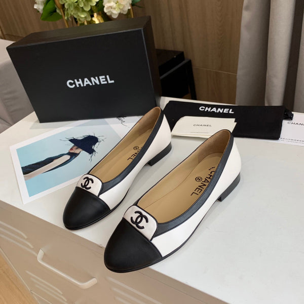 CC FW26 Ballet Flat White Black Patent Leather 868040