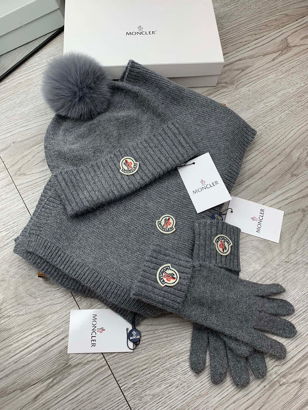 Moncler Hat Scarf Gloves Set Gray Knit Fur 475099