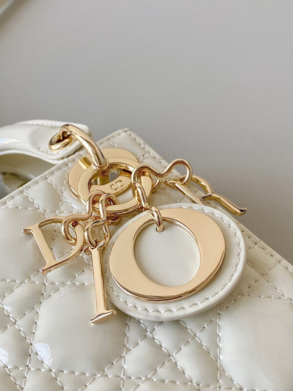 micro lady 12 white patent calfskin