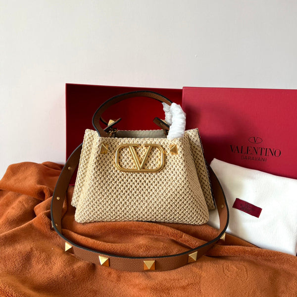 Valentino Spring and Summer Tote Bag Beige Raffia 552570