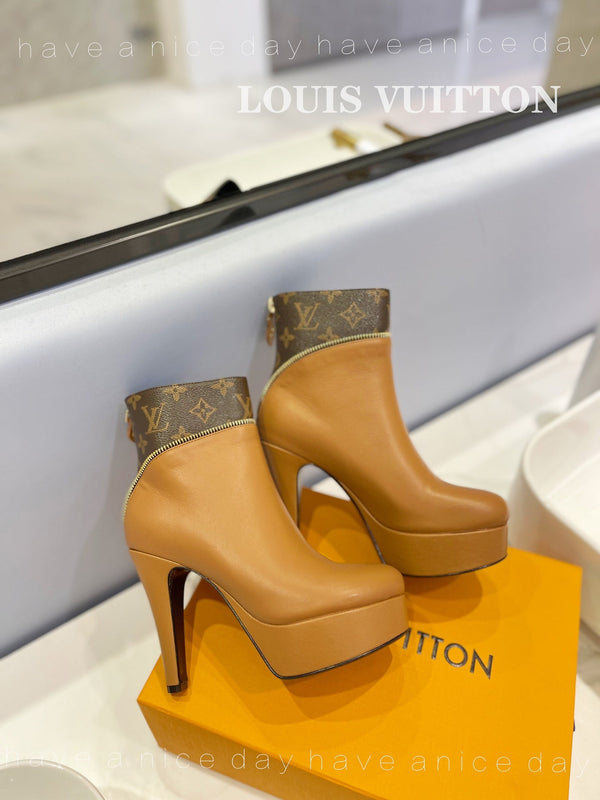 LV Afterglow Boot 10.5 Light Brown Cowhide Monogram Canvas