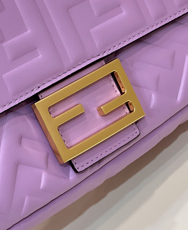 Baguette 27cm Violet Lambskin Gold Hardware