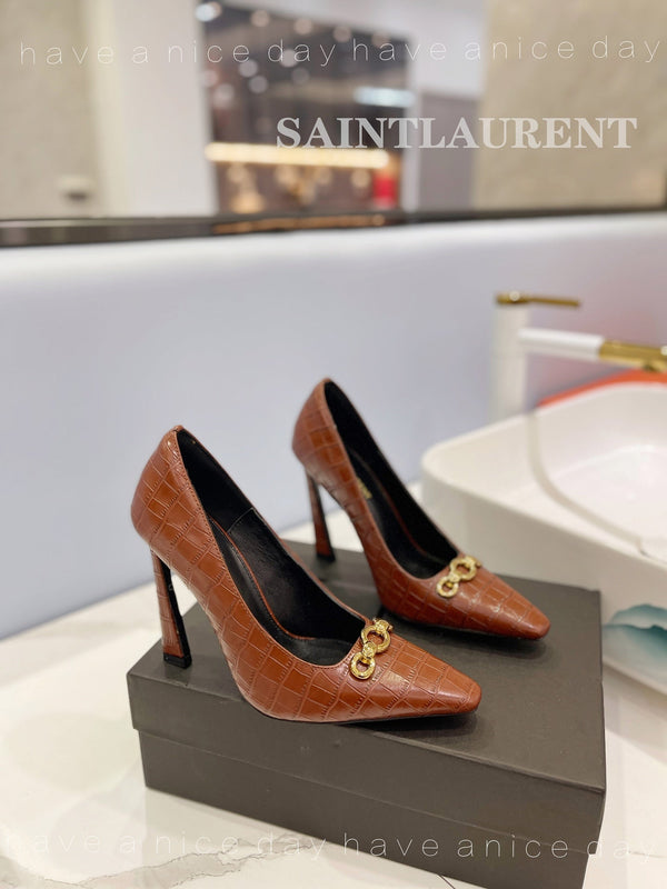SL SILVANA CROCODILE MOTIF CHAIN PUMPS BROWN CALFSKIN