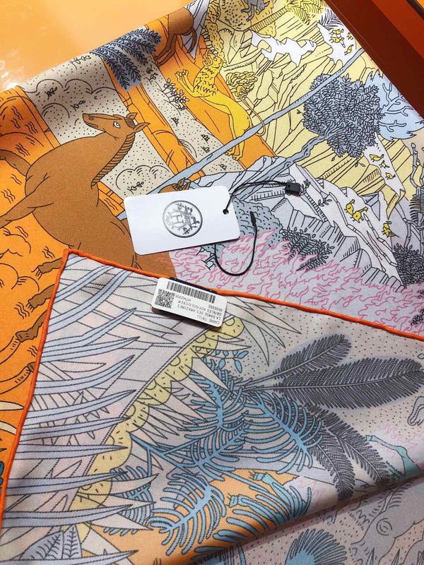 Le Carnaval Des Animaux Scarf 90 CM In Colorful Silk Twill 288862