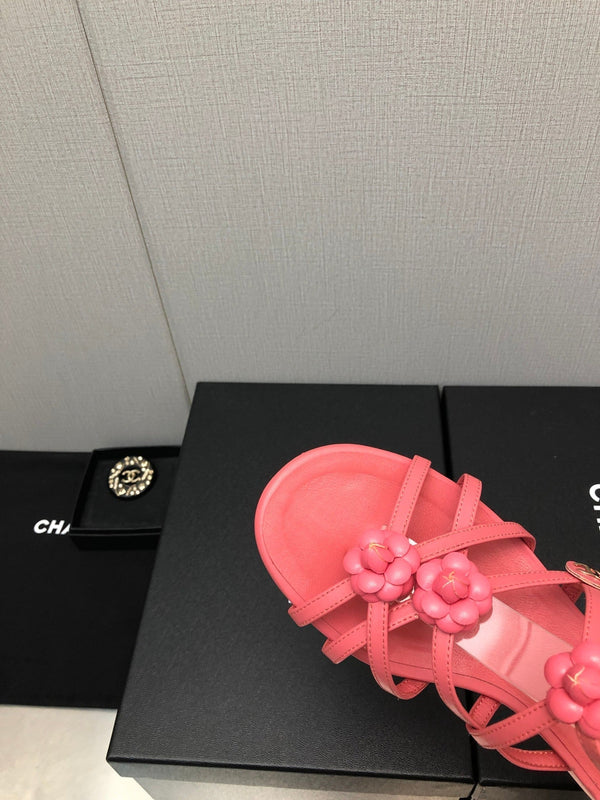 FLORAL FLAT SANDAL IN DARK PINK LAMBSKIN