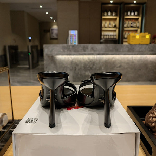 Prada 26S Open-Toe Mules 100mm in Black Patent Calfskin with Logo