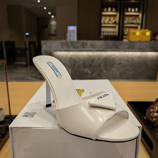 Prada 26S Open-Toe Mules 100mm in Ivory White Patent Calfskin with Logo