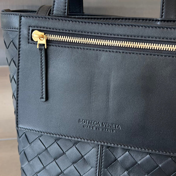 FLIP FLAP 23 BAG IN BLACK LAMBSKIN