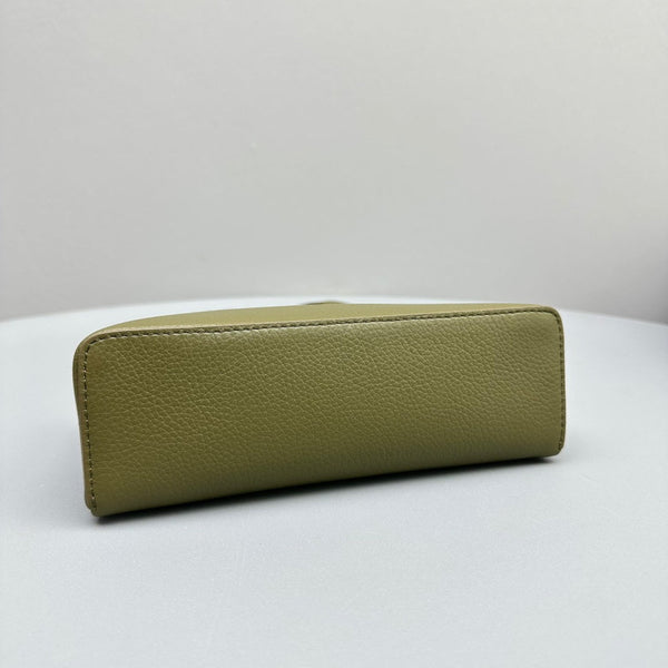 Extra Pocket L19 Olive Cowhide Shw