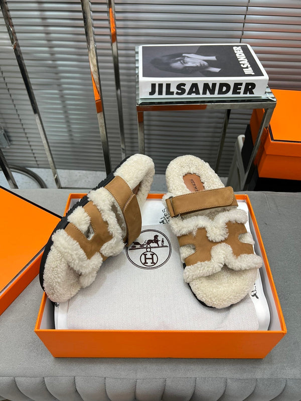 HM Chypre Sandal In Vintage Brown Suede And Fleece Lining 953823