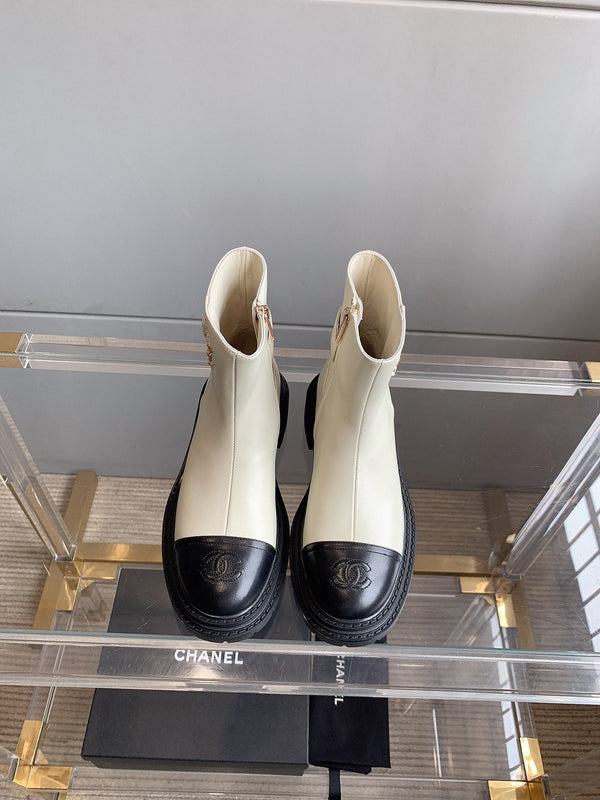 CC Cap Toe Ankle Boots Black White Cowhide 464572