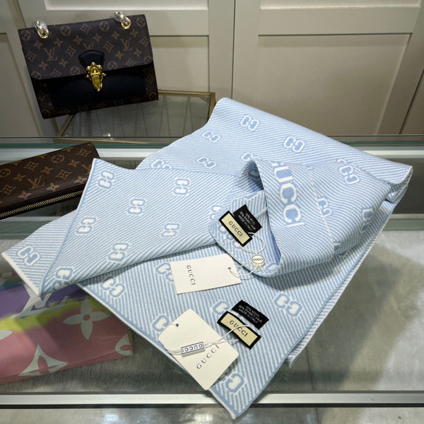 SET SCARF AND HAT IN LIGHT BLUE MIX WHITE WOOL AND CASHMERE 946331