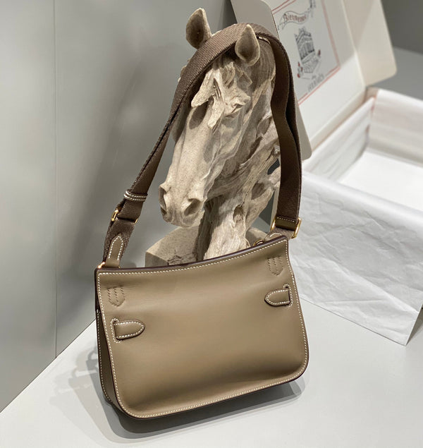 KELLY 23CM JYPSIERE BROWN LEATHER CROSSBODY BAG GHW