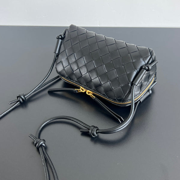 BV Concert Pouch 18.5cm Black Lambskin