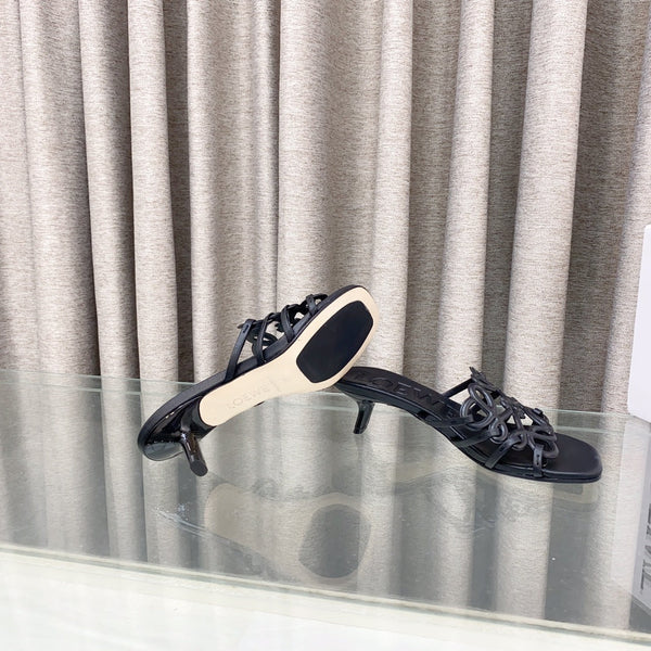 Loewe 25 Petal Anagram Slide 45mm Black Sheepskin