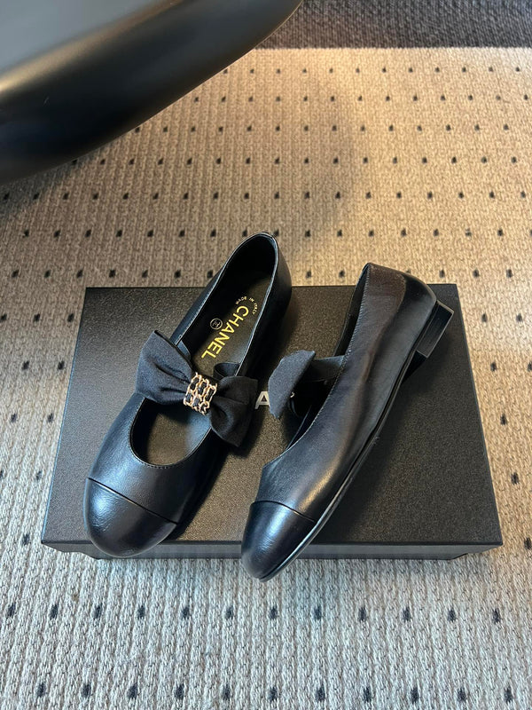 CC 25SS Bow Flat Shoes Black Sheepskin Frabic 530675