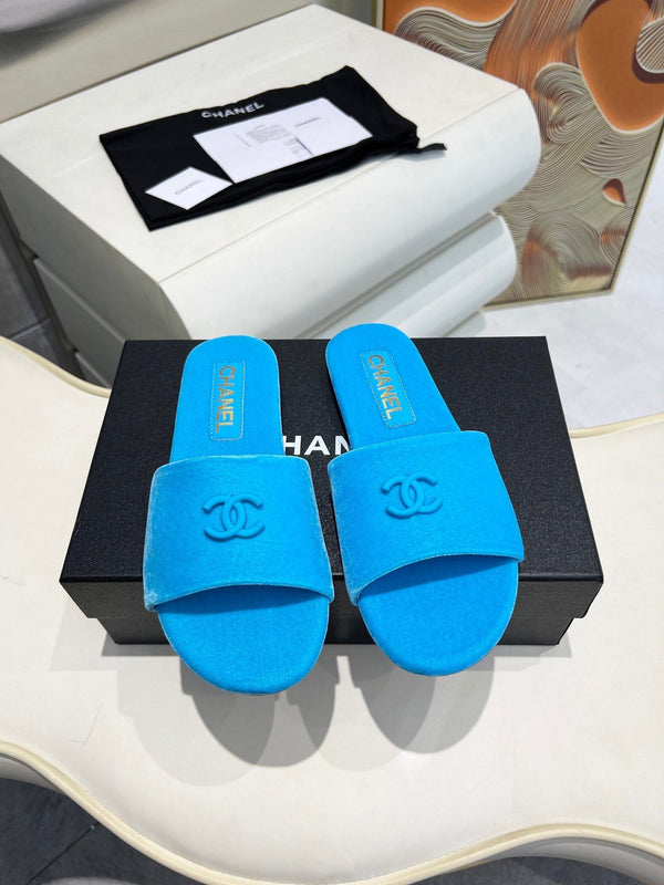 CC 26s Slide Blue Velvet 684905
